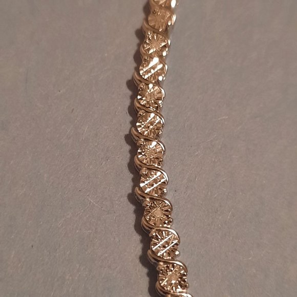 Sterling Silver 1/8 ct diamond bracelet 7.25 in - Picture 2 of 10